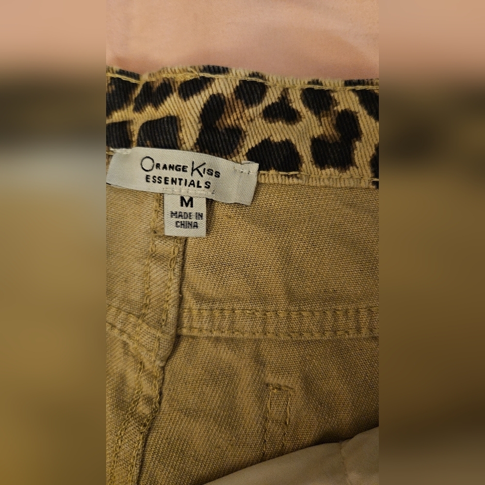 Chic High Rise Jeans in Brown and Cream‎ Size M
